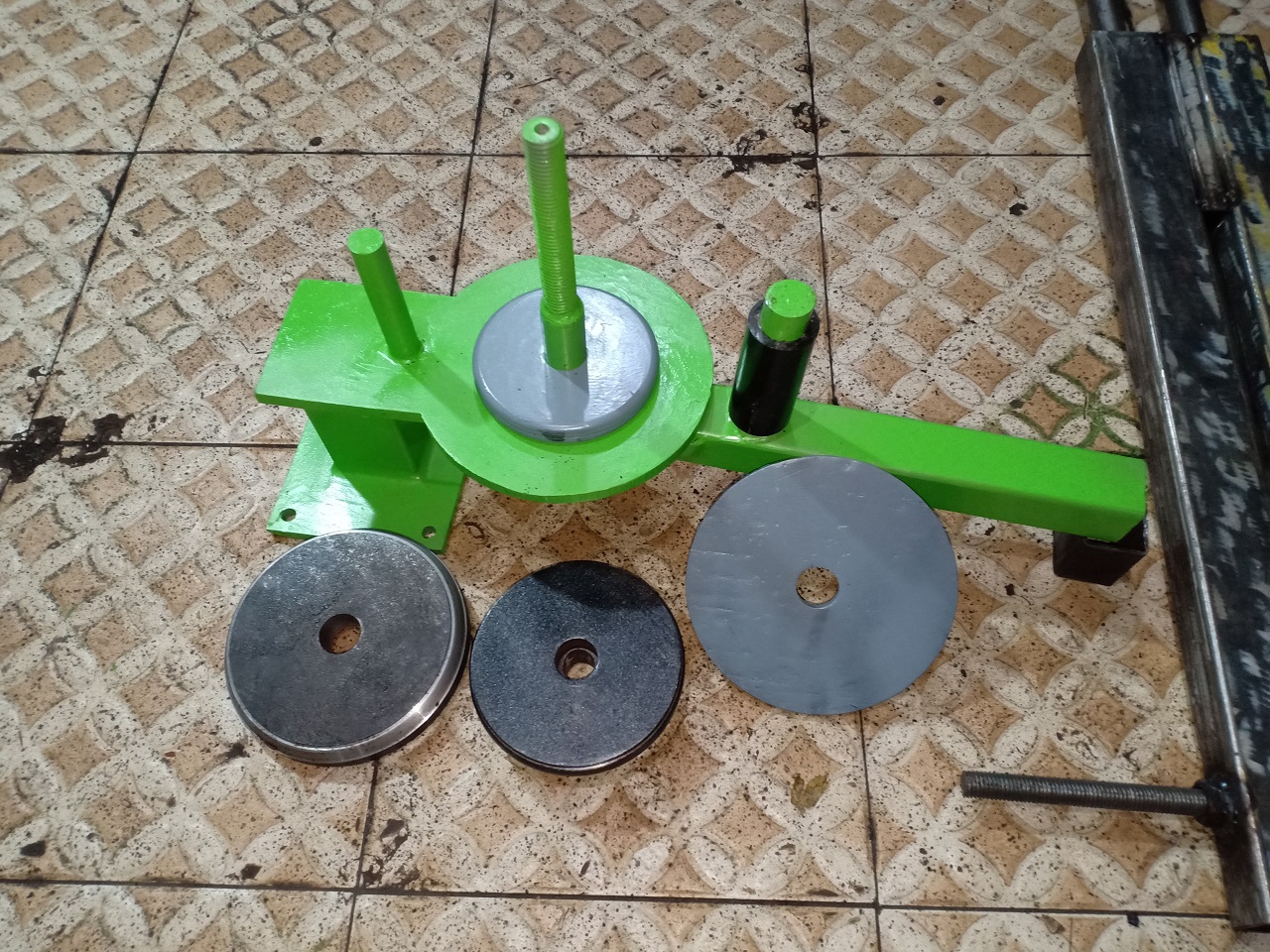 Alat Tekuk Pipa Hollow Manual